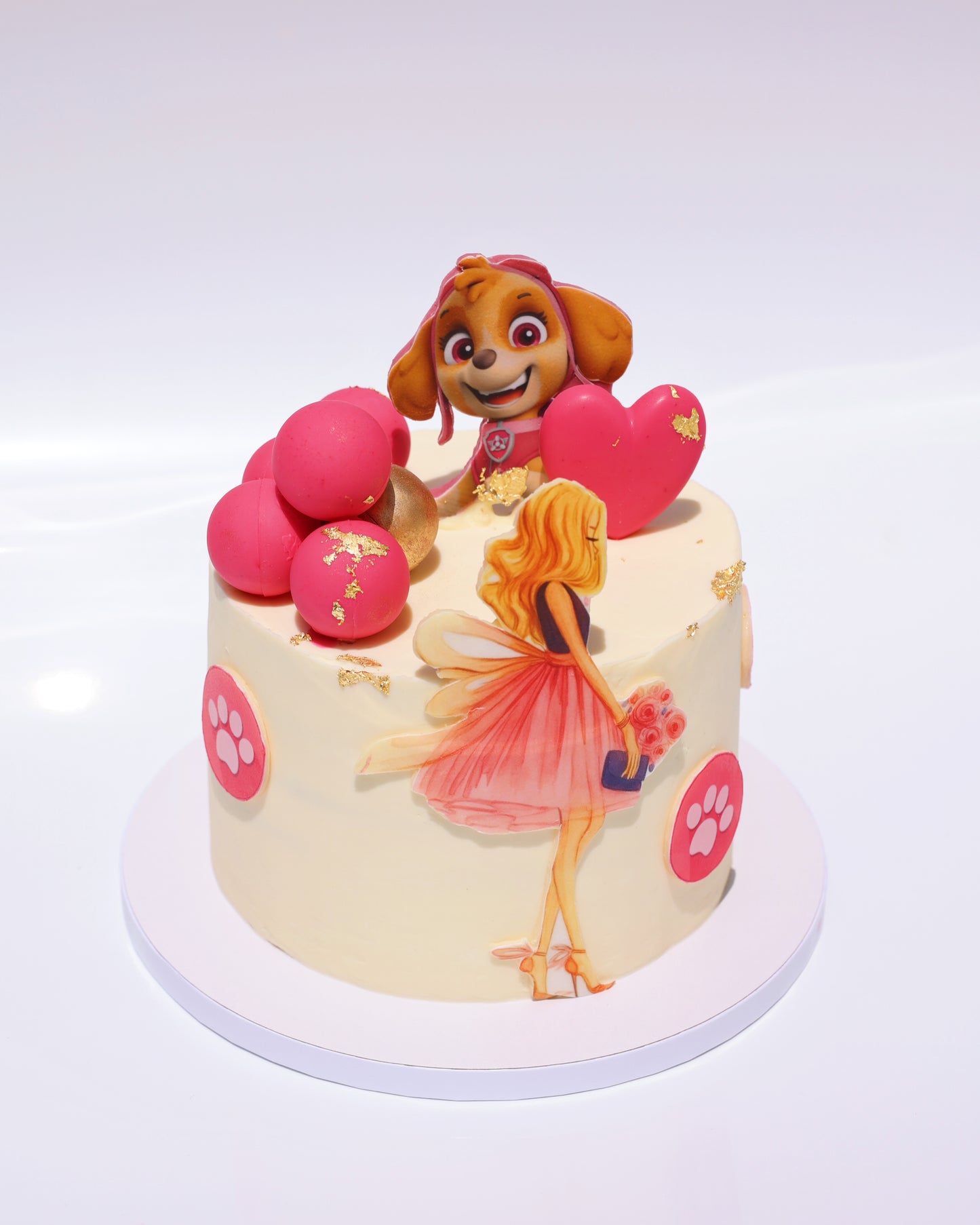 Celebrate her special day with our enchanting Birthday Girl Honey Cake. This delightful cake features layers of honey-infused sponge, creamy frosting, and a touch of wild berries, all beautifully decorated. Order now to make her birthday extra sweet and memorable!