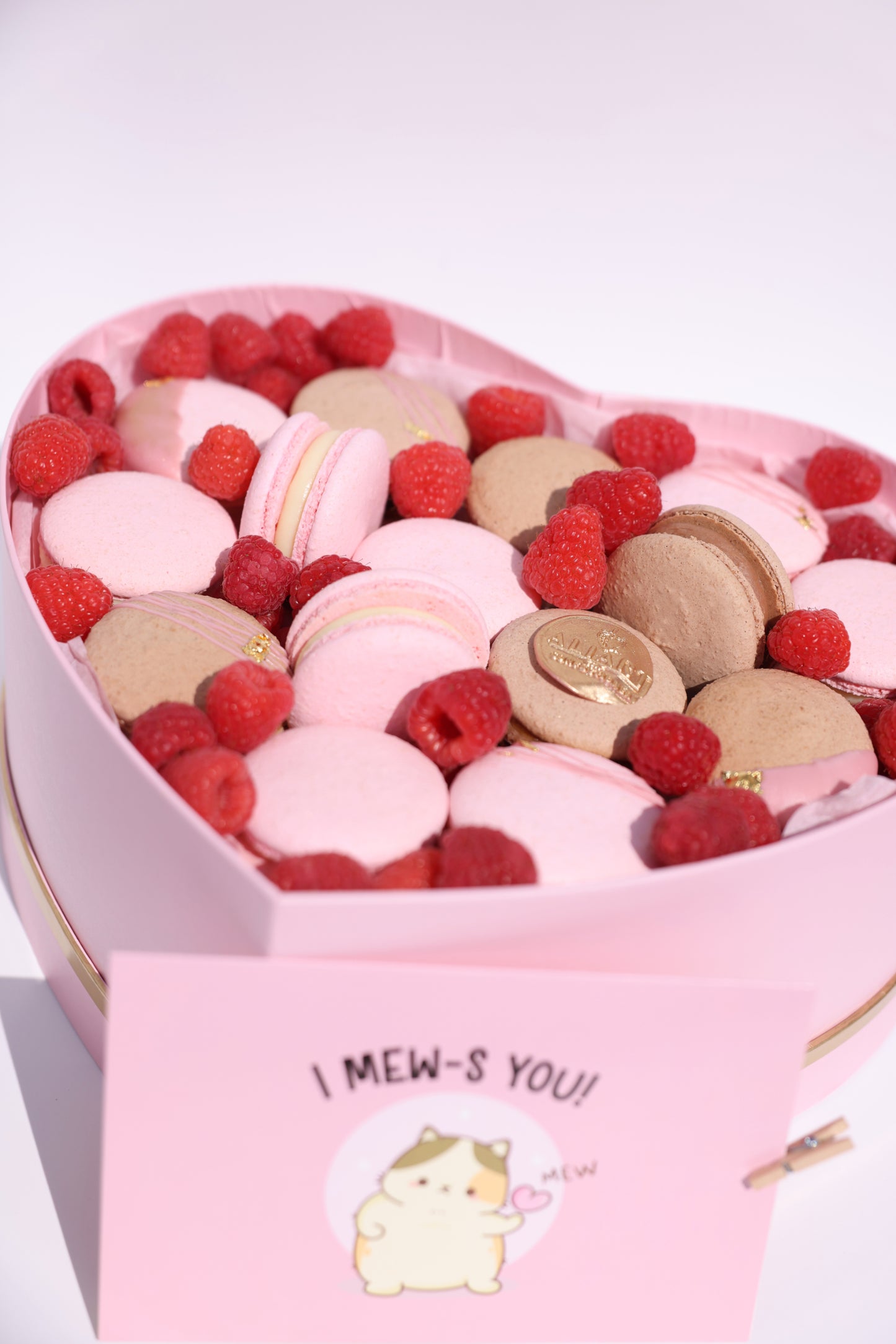 Decadent Chocolate-Passion Fruit Macarons: Rich chocolate and tangy passion fruit blend seamlessly in these delicately crafted macarons. Each macaron features a crisp shell and a creamy, flavorful filling, perfect for indulging or gifting. Experience luxury in every bite!