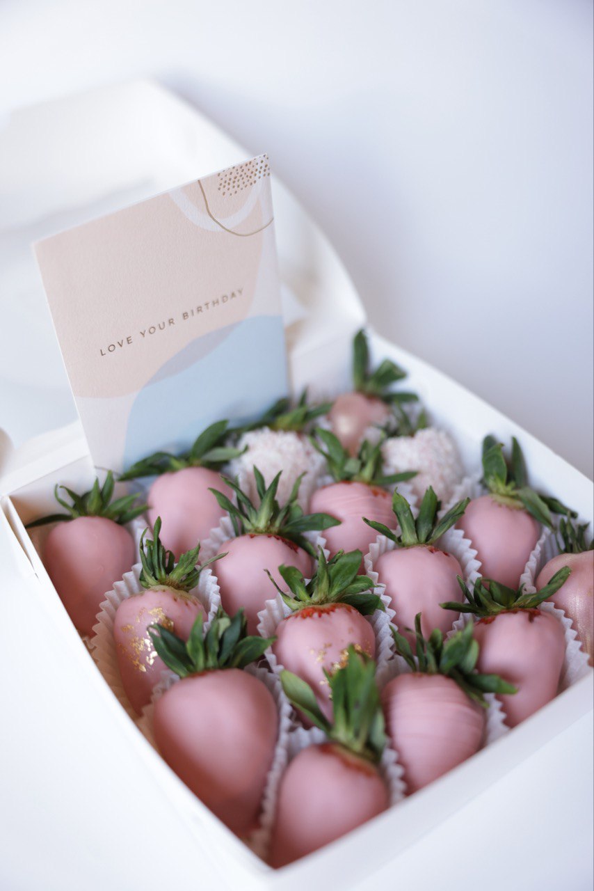 Strawberries covered with Belgian chocolate + Greeting Card