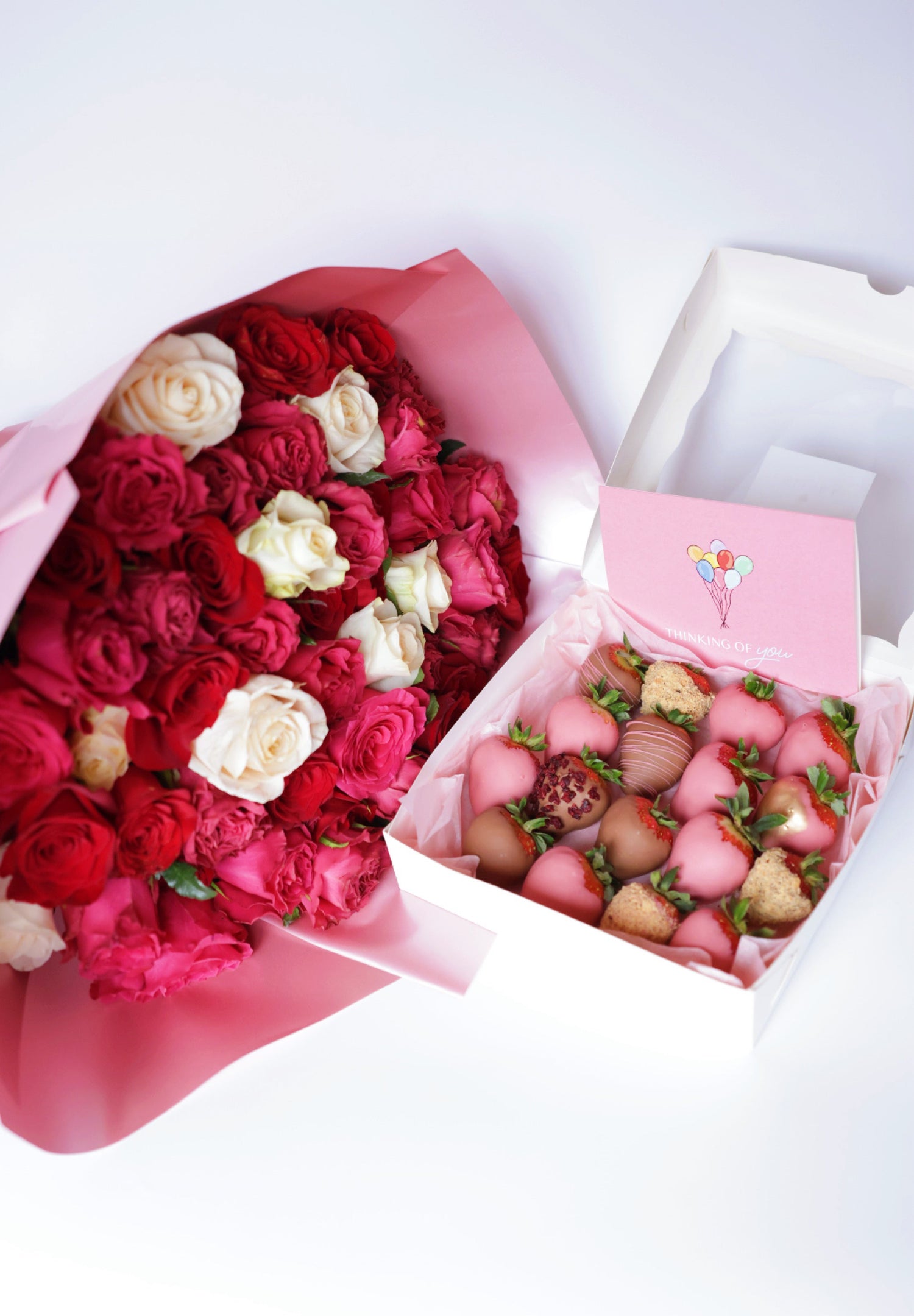 chocolate strawberries and flowers gift set NYC