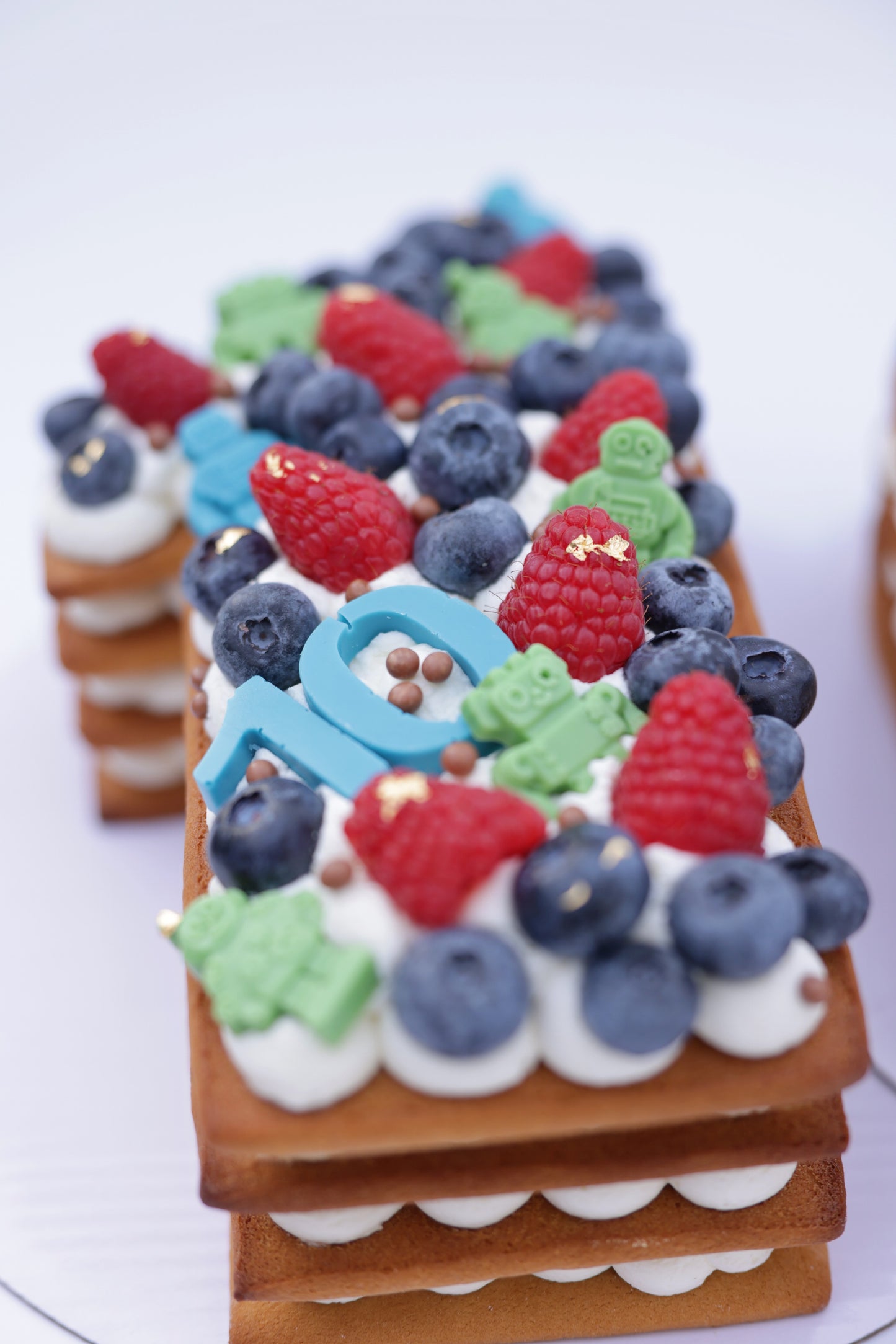 custom number cake with honey cream
