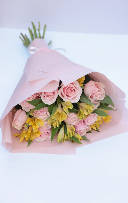 elegant seasonal bouquet NYC
