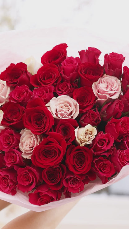 premium fresh roses hand-tied bouquet NY
