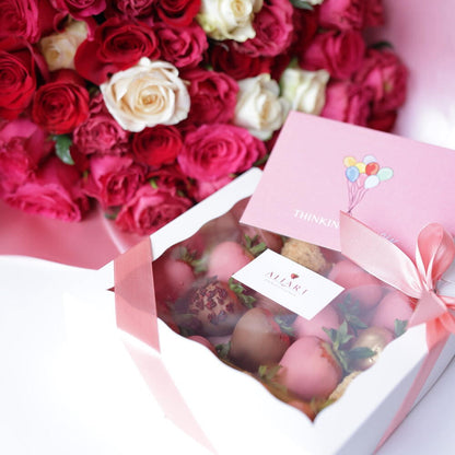 romantic gift set roses and chocolate strawberries
